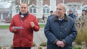 Gwiazdy filmowe zawitały do Barcina i odsłoniły Barcie - zdjęcie 16