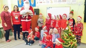 Św. Mikołaj odwiedził przedszkola i żłobek w gminie Gniezno - zdjęcie 13