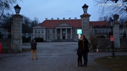 Nocne zwiedzanie pałacu w Czerniejewie