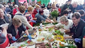 W Barcinie stoły uginały się od wielkanocnych pyszności - zdjęcie 34