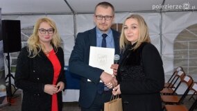 „Historia którą skrywa ziemia”. Gnieźnianie na otwarciu niezwykłego miejsca w Polsce! - zdjęcie 79