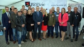 „Historia którą skrywa ziemia”. Gnieźnianie na otwarciu niezwykłego miejsca w Polsce! - zdjęcie 75