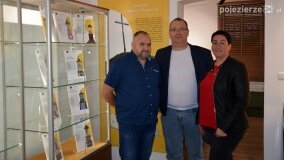 „Historia którą skrywa ziemia”. Gnieźnianie na otwarciu niezwykłego miejsca w Polsce! - zdjęcie 68