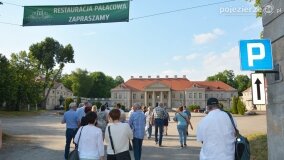 Przylecieli z Florydy by zobaczyć pałac w Czerniejewie! - zdjęcie 4