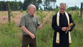 Fundacja Historyczna „Przywracamy Pamięć” postawiła krzyż przy „dołach śmierci”! - zdjęcie 62