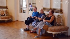 Seniorzy z Poznania zrelaksowali się w pałacu w Czerniejewie - zdjęcie 31