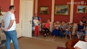 Seniorzy z Poznania zrelaksowali się w pałacu w Czerniejewie - zdjęcie 25