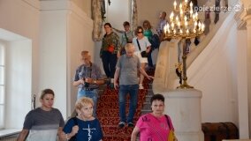Wakacyjne zwiedzanie pałacu w Czerniejewie! - zdjęcie 31