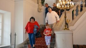 Wakacyjne zwiedzanie pałacu w Czerniejewie! - zdjęcie 28