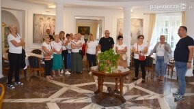 „Aktywny Bierzglinek” poznał dzieje pałacu w Czerniejewie - zdjęcie 39