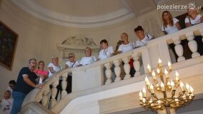 „Aktywny Bierzglinek” poznał dzieje pałacu w Czerniejewie - zdjęcie 33