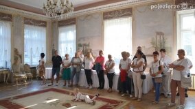 „Aktywny Bierzglinek” poznał dzieje pałacu w Czerniejewie - zdjęcie 31