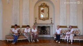 „Aktywny Bierzglinek” poznał dzieje pałacu w Czerniejewie - zdjęcie 27