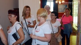 „Aktywny Bierzglinek” poznał dzieje pałacu w Czerniejewie - zdjęcie 15