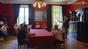 „Aktywny Bierzglinek” poznał dzieje pałacu w Czerniejewie - zdjęcie 12