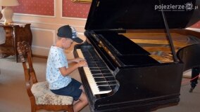 Sierpniowe zwiedzanie czerniejewskiego pałacu - zdjęcie 23