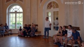 Pałac w Czerniejewie wrześniową porą - zdjęcie 13