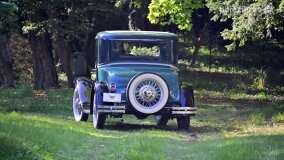 Zabytkowe auta, dorożki, książki i rękodzieło historyczne... - zdjęcie 44