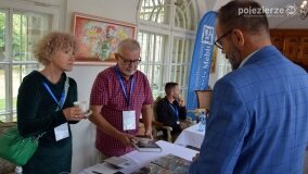 Zabytkowe auta, dorożki, książki i rękodzieło historyczne... - zdjęcie 24