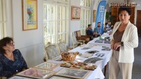 Zabytkowe auta, dorożki, książki i rękodzieło historyczne... - zdjęcie 18