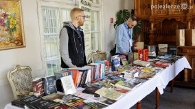 Zabytkowe auta, dorożki, książki i rękodzieło historyczne... - zdjęcie 5