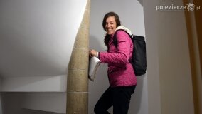 Uczestnicy kursu przewodnickiego po Szlaku Piastowskim zwiedzali pałac w Czerniejewie - zdjęcie 6