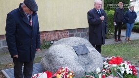 Pamiątkowa tablica w Goślinowie na cześć powołania NSZZ Solidarność Rolników Indywidualnych - zdjęcie 14