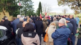 Pamiątkowa tablica w Goślinowie na cześć powołania NSZZ Solidarność Rolników Indywidualnych - zdjęcie 5