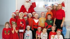 Św. Mikołaj zawitał do przedszkoli i żłobka w gminie Gniezno - zdjęcie 35