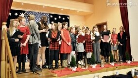 Połączone siły dwóch szubińskich szkół w muzealnym koncercie kolęd - zdjęcie 13