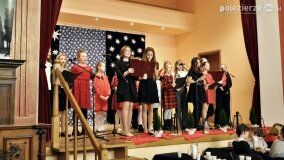 Połączone siły dwóch szubińskich szkół w muzealnym koncercie kolęd - zdjęcie 10