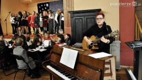 Połączone siły dwóch szubińskich szkół w muzealnym koncercie kolęd - zdjęcie 9