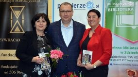 Magiczny wieczór w Zdziechowie! Premiera książki o atrakcjach turystycznych gminy Gniezno! - zdjęcie 106