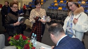 Magiczny wieczór w Zdziechowie! Premiera książki o atrakcjach turystycznych gminy Gniezno! - zdjęcie 99