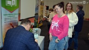 Magiczny wieczór w Zdziechowie! Premiera książki o atrakcjach turystycznych gminy Gniezno! - zdjęcie 97