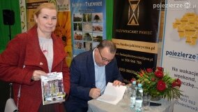 Magiczny wieczór w Zdziechowie! Premiera książki o atrakcjach turystycznych gminy Gniezno! - zdjęcie 95