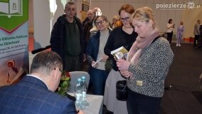 Magiczny wieczór w Zdziechowie! Premiera książki o atrakcjach turystycznych gminy Gniezno! - zdjęcie 80