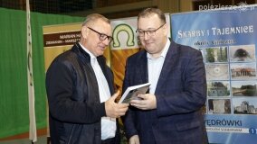 Magiczny wieczór w Zdziechowie! Premiera książki o atrakcjach turystycznych gminy Gniezno! - zdjęcie 52