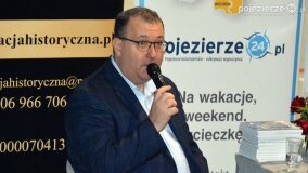 Magiczny wieczór w Zdziechowie! Premiera książki o atrakcjach turystycznych gminy Gniezno! - zdjęcie 43