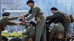 Historia wkroczyła na rynek i wyspę w Łabiszynie - zdjęcie 35