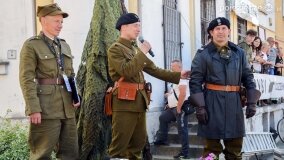 Historia wkroczyła na rynek i wyspę w Łabiszynie - zdjęcie 30