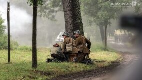 W Pałacu Lubostroń wybuchy i tankietki w akcji - zdjęcie 12