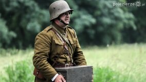 W Pałacu Lubostroń wybuchy i tankietki w akcji - zdjęcie 6