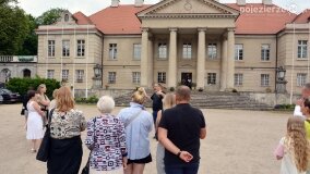 Z Karolem Soberskim poznawali dzieje pałacu Czerniejewo - zdjęcie 50