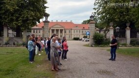 Z Karolem Soberskim poznawali dzieje pałacu Czerniejewo - zdjęcie 3