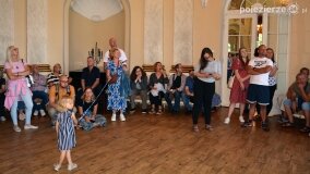 Pałac w Czerniejewie oblegany przez turystów! - zdjęcie 37