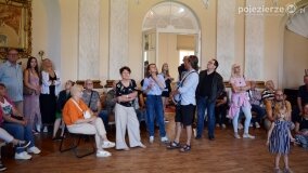 Pałac w Czerniejewie oblegany przez turystów! - zdjęcie 35