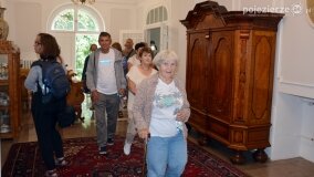 Pałac w Czerniejewie oblegany przez turystów! - zdjęcie 18