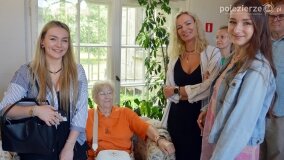 Pałac w Czerniejewie oblegany przez turystów! - zdjęcie 15