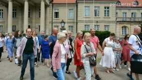 Pałac w Czerniejewie oblegany przez turystów! - zdjęcie 13